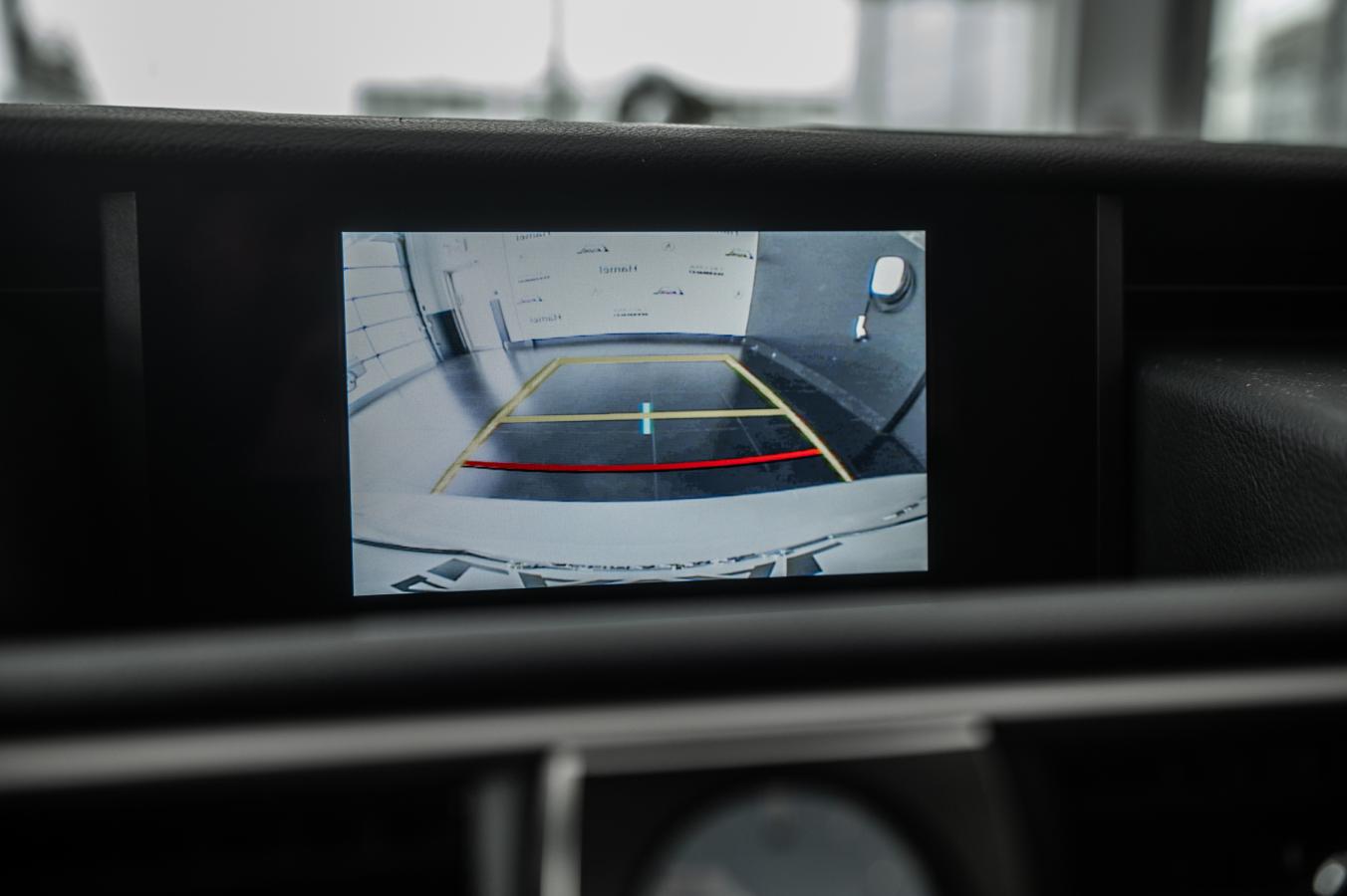 2019 Lexus IS 300 - Image 20