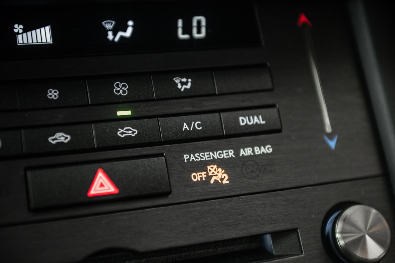 2019 Lexus IS 300 - Image 22