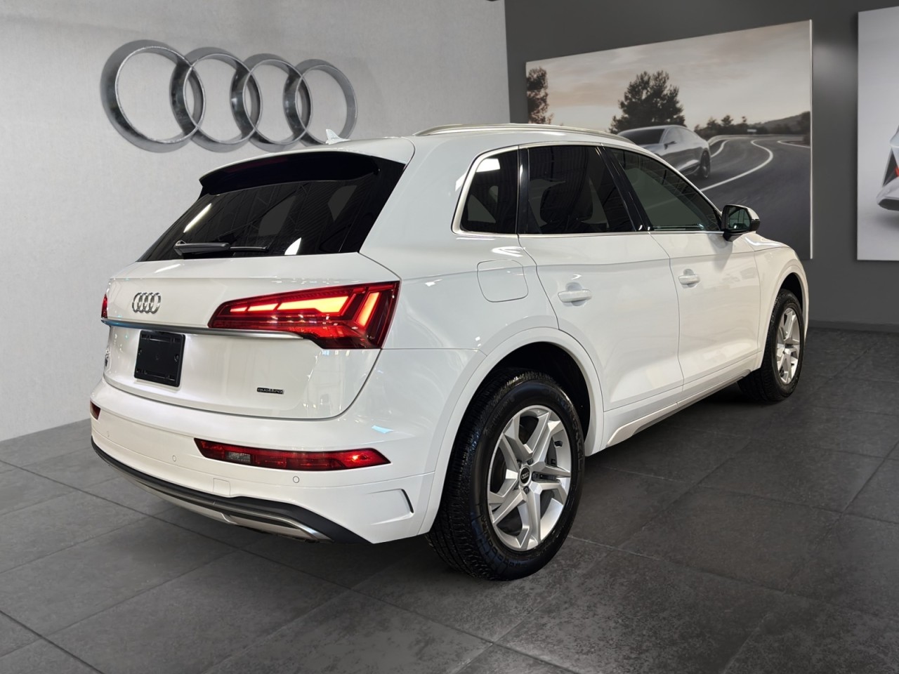 2021 Audi Q5 - Image 6