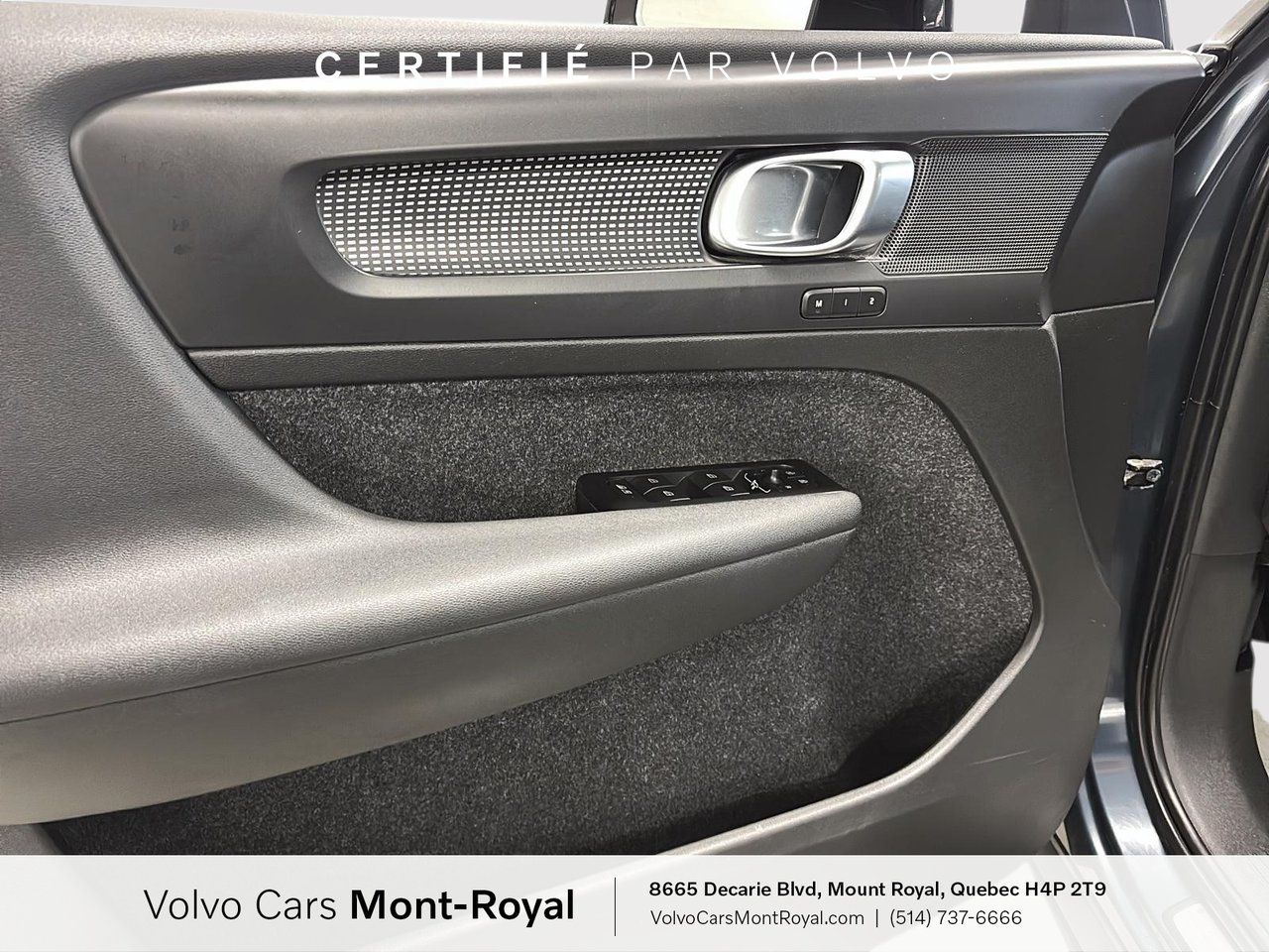 2022 Volvo XC40 Recharge Pure Electric - Image 9