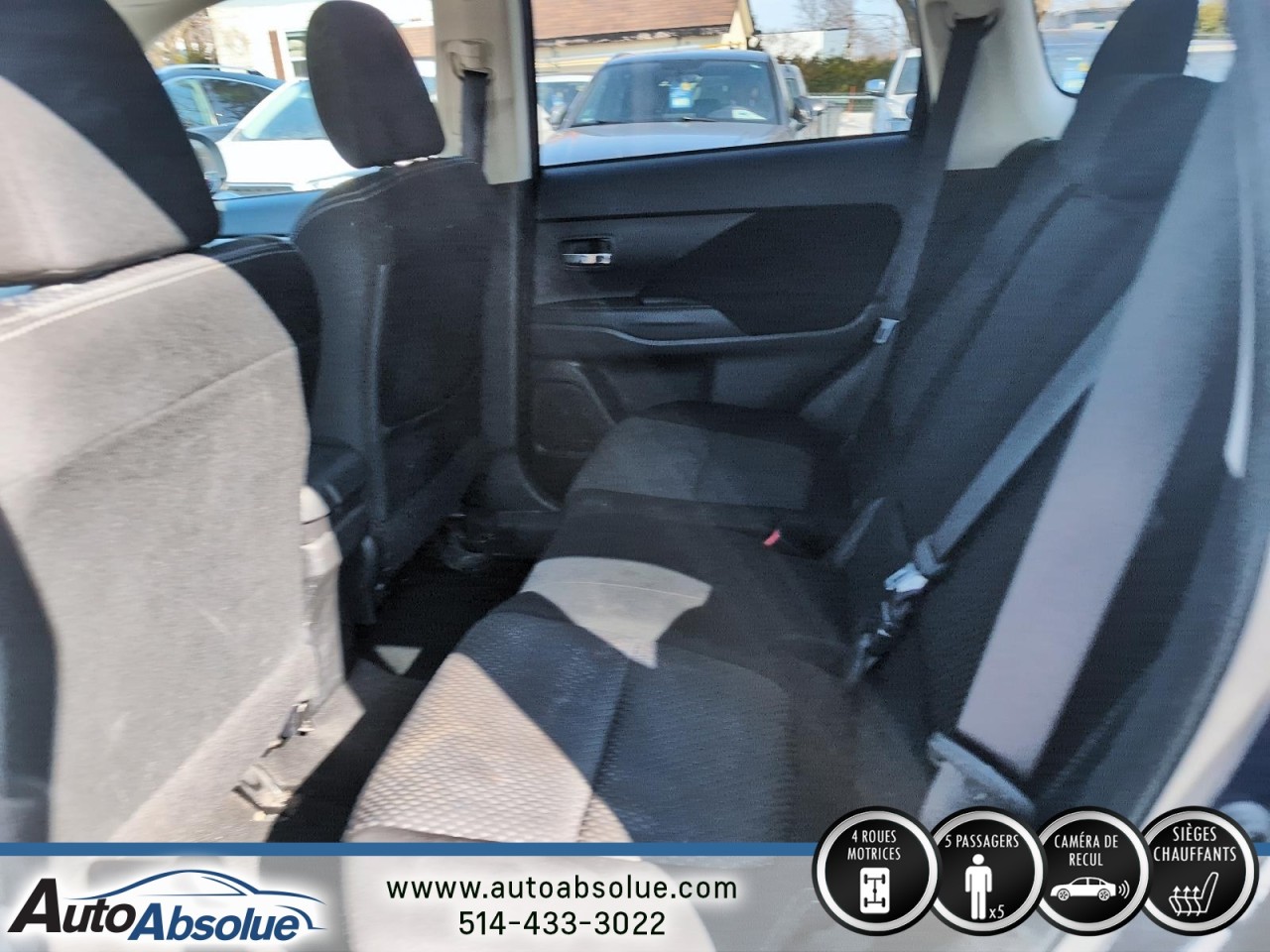 2017 Mitsubishi Outlander - Image 9