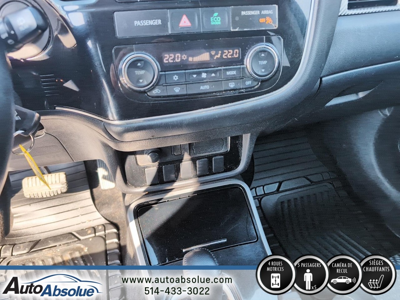 2017 Mitsubishi Outlander - Image 15