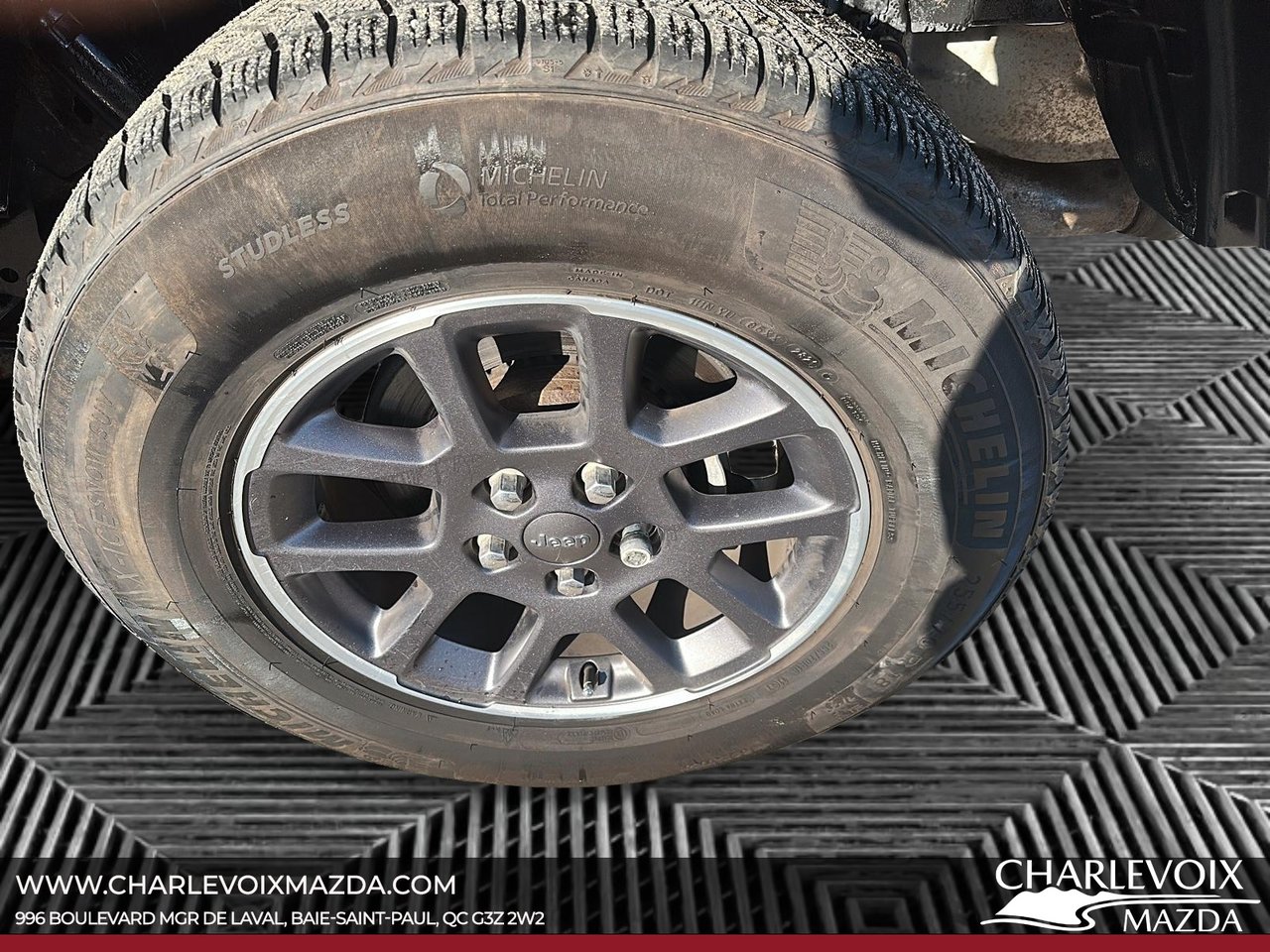 2021 Jeep Gladiator - Image 6