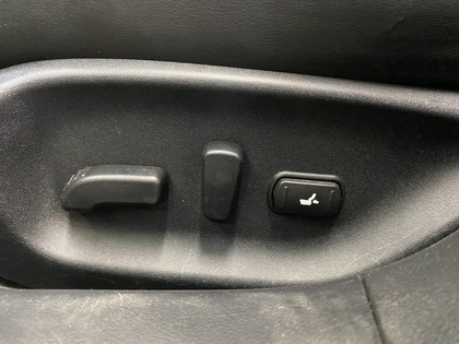 2016 Infiniti Q50 - Image 17