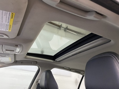 2016 Infiniti Q50 - Image 33