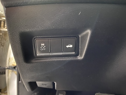 2016 Infiniti Q50 - Image 34