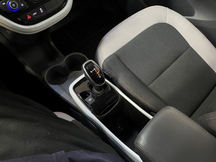 2020 Chevrolet Bolt EV - Image 25