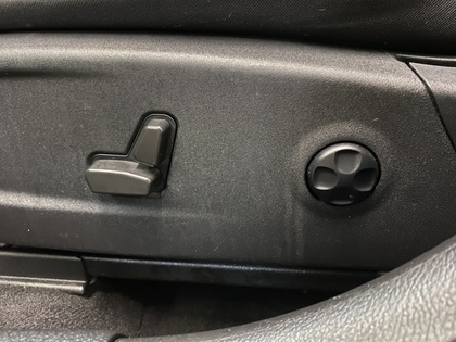 2021 Dodge Charger - Image 17