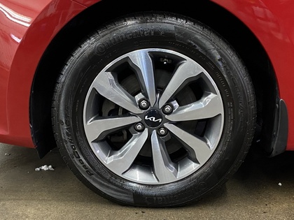 2022 Kia Rio5 - Image 12