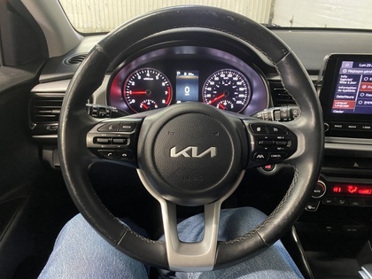 2022 Kia Rio5 - Image 23