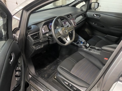 2021 Nissan LEAF - Image 14