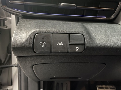 2023 Hyundai Elantra N - Image 29