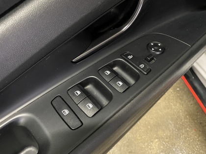 2023 Hyundai Elantra N - Image 31