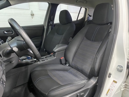 2023 Nissan LEAF - Image 15