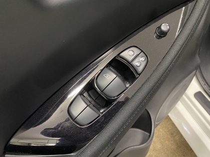 2023 Nissan LEAF - Image 31