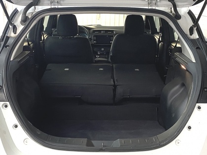 2023 Nissan LEAF - Image 33