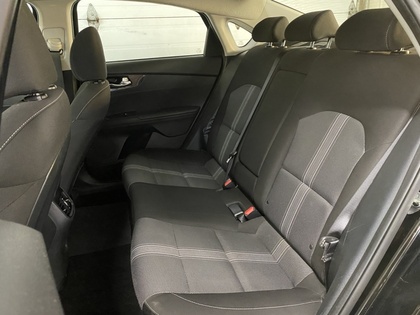 2023 Kia Forte - Image 18