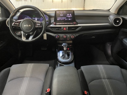 2023 Kia Forte - Image 19