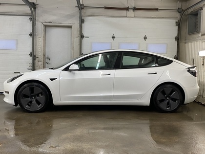 2021 Tesla Model 3 - Image 4