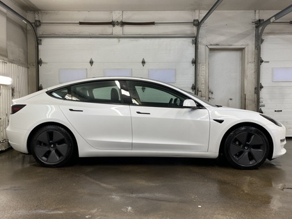 2021 Tesla Model 3 - Image 8