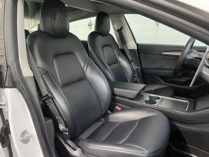 2021 Tesla Model 3 - Image 17