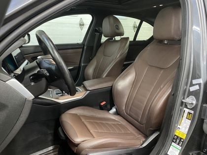 2021 BMW 3 Series - Image 15