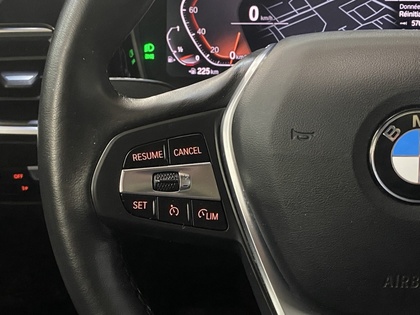 2021 BMW 3 Series - Image 21