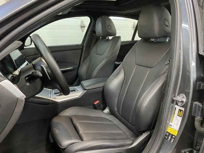 2020 BMW 3 Series - Image 16