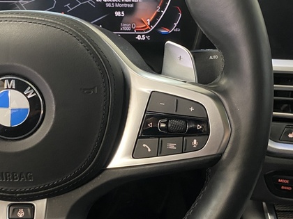 2020 BMW 3 Series - Image 24