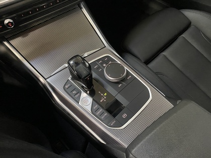 2020 BMW 3 Series - Image 31