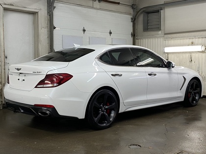 2021 Genesis G70 - Image 8