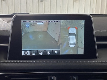 2021 Genesis G70 - Image 28