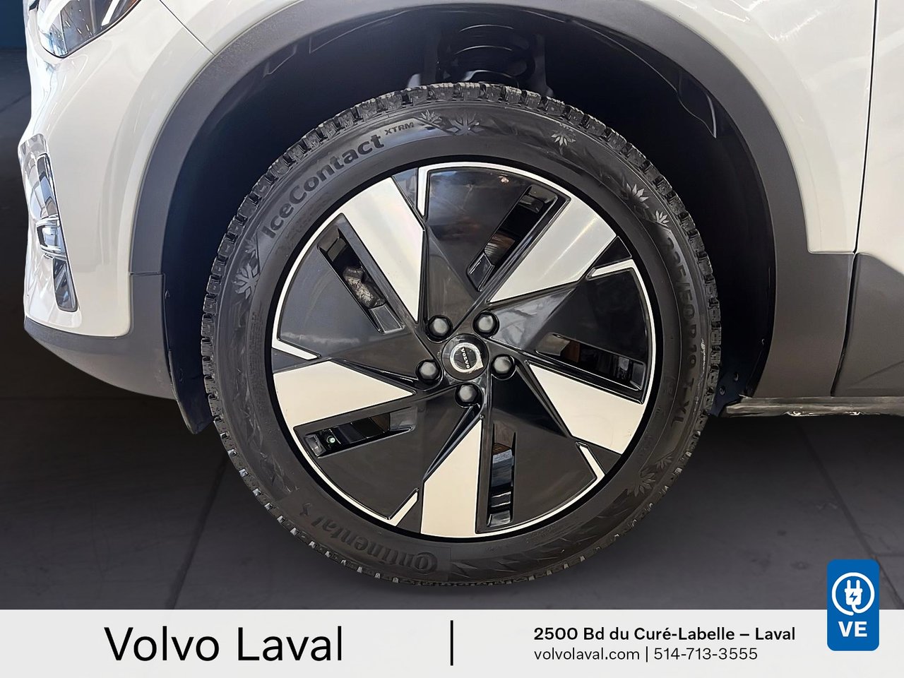 2024 Volvo XC40 Recharge Pure Electric - Image 4