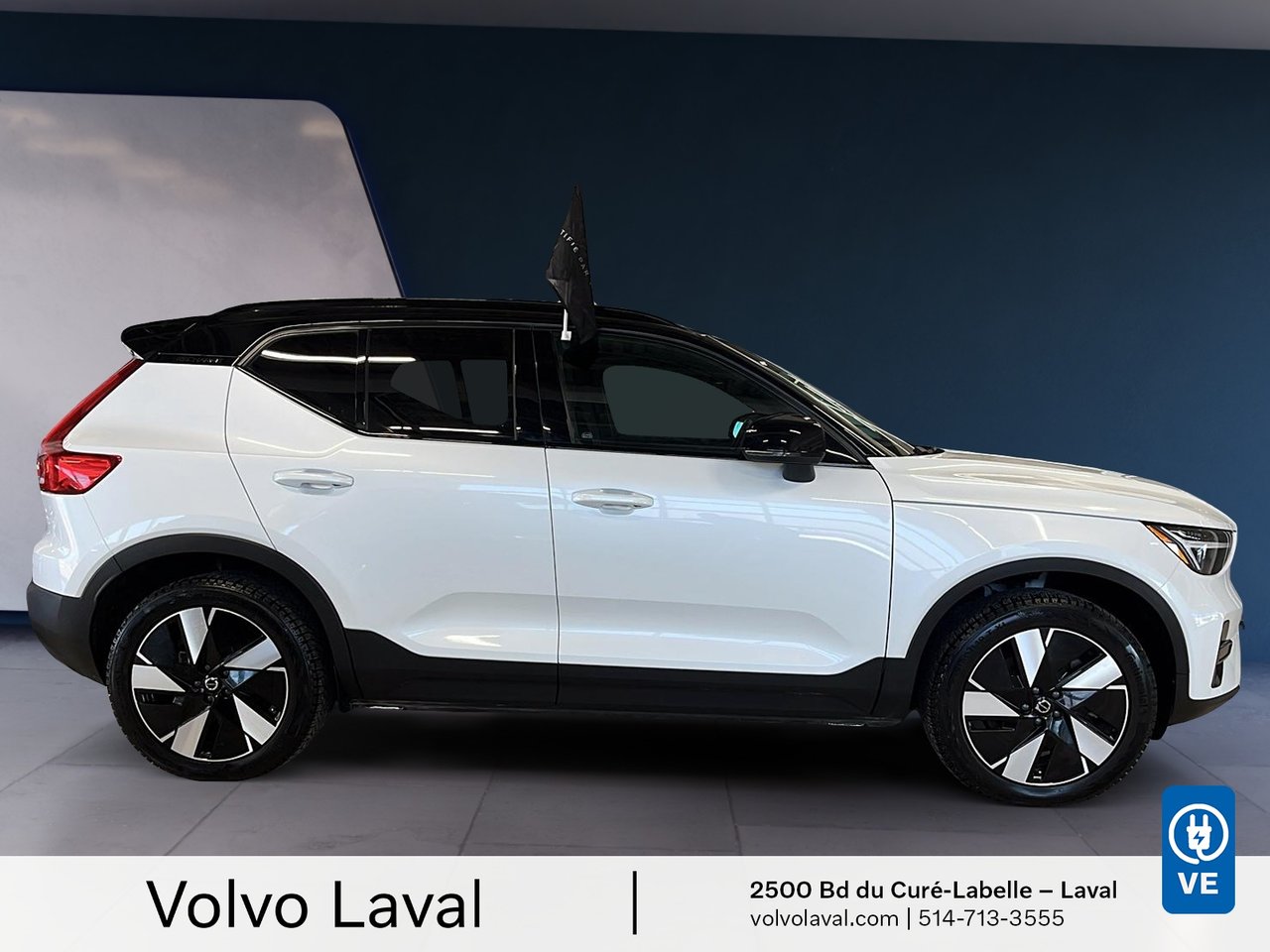 2024 Volvo XC40 Recharge Pure Electric - Image 5