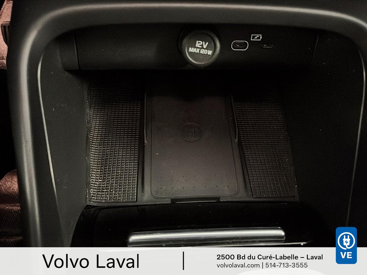 2024 Volvo XC40 Recharge Pure Electric - Image 14