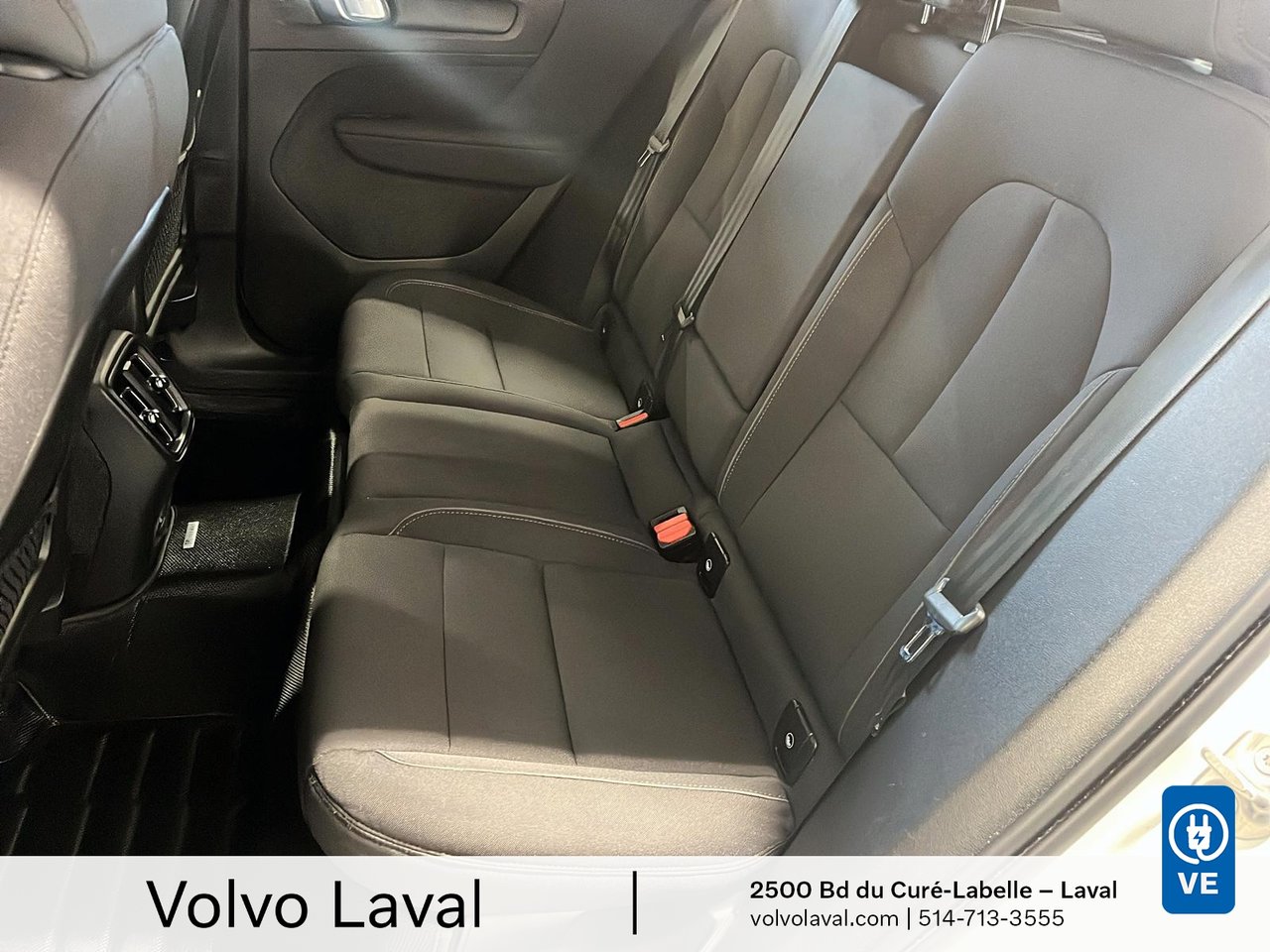 2024 Volvo XC40 Recharge Pure Electric - Image 16