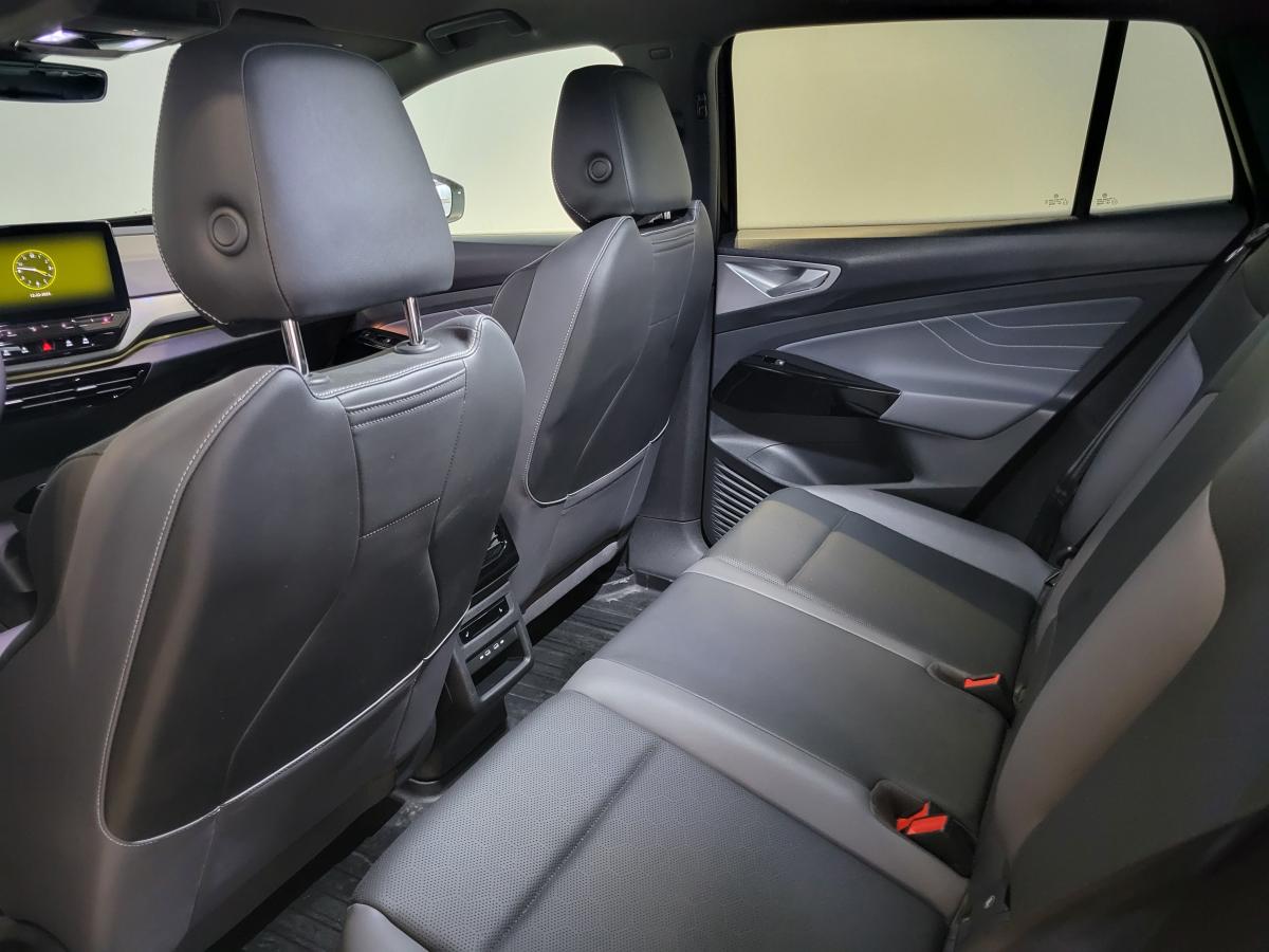 2024 Volkswagen ID.4 - Image 17