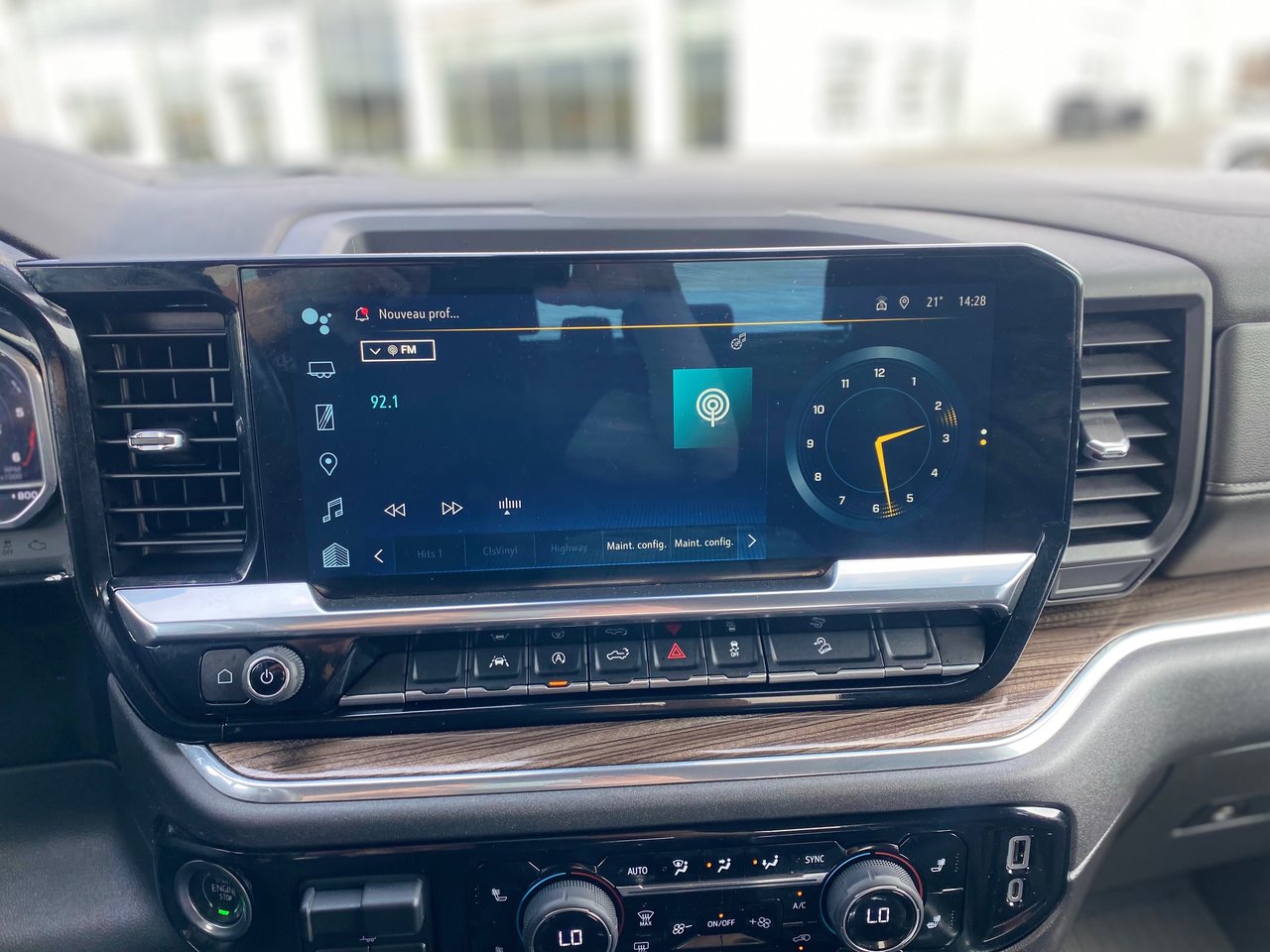 2023 Chevrolet Silverado 1500 - Image 19