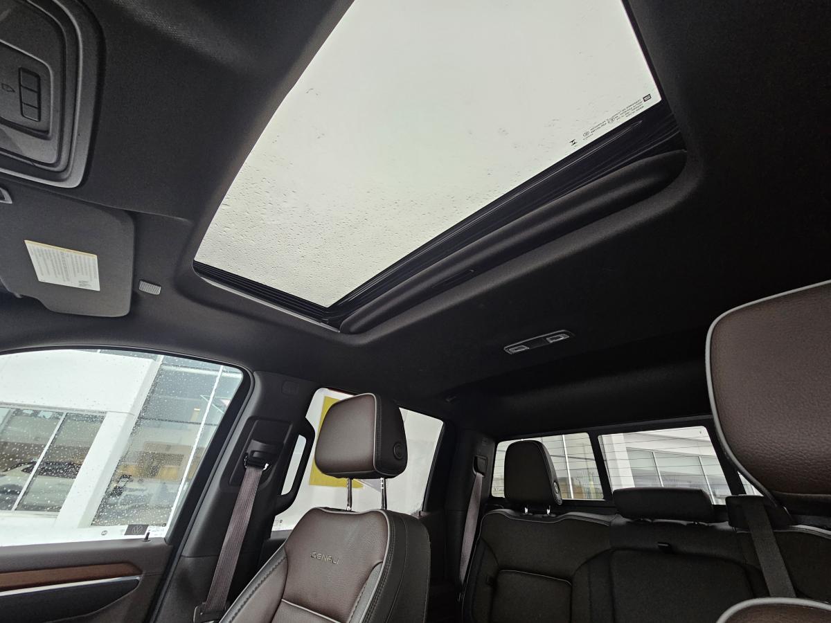 2024 GMC Sierra 1500 - Image 11