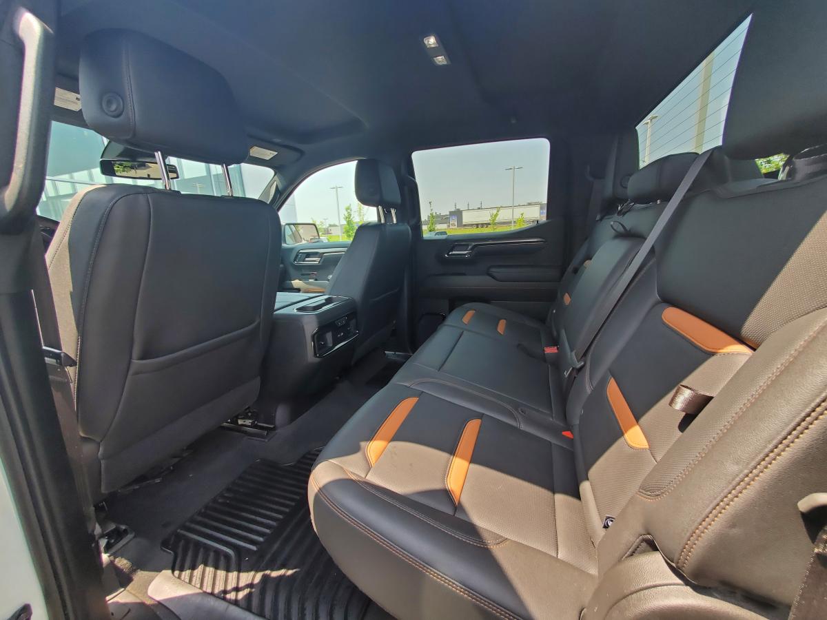 2024 GMC Sierra 1500 - Image 15