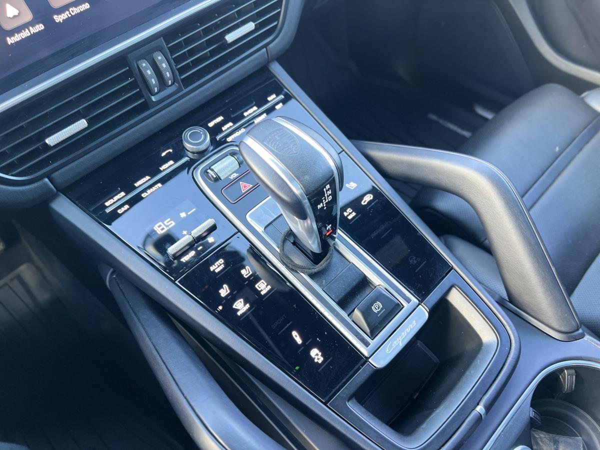 2023 Porsche Cayenne - Image 25