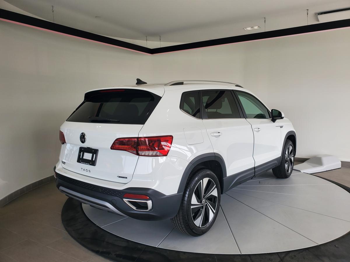 2024 Volkswagen Taos - Image 5