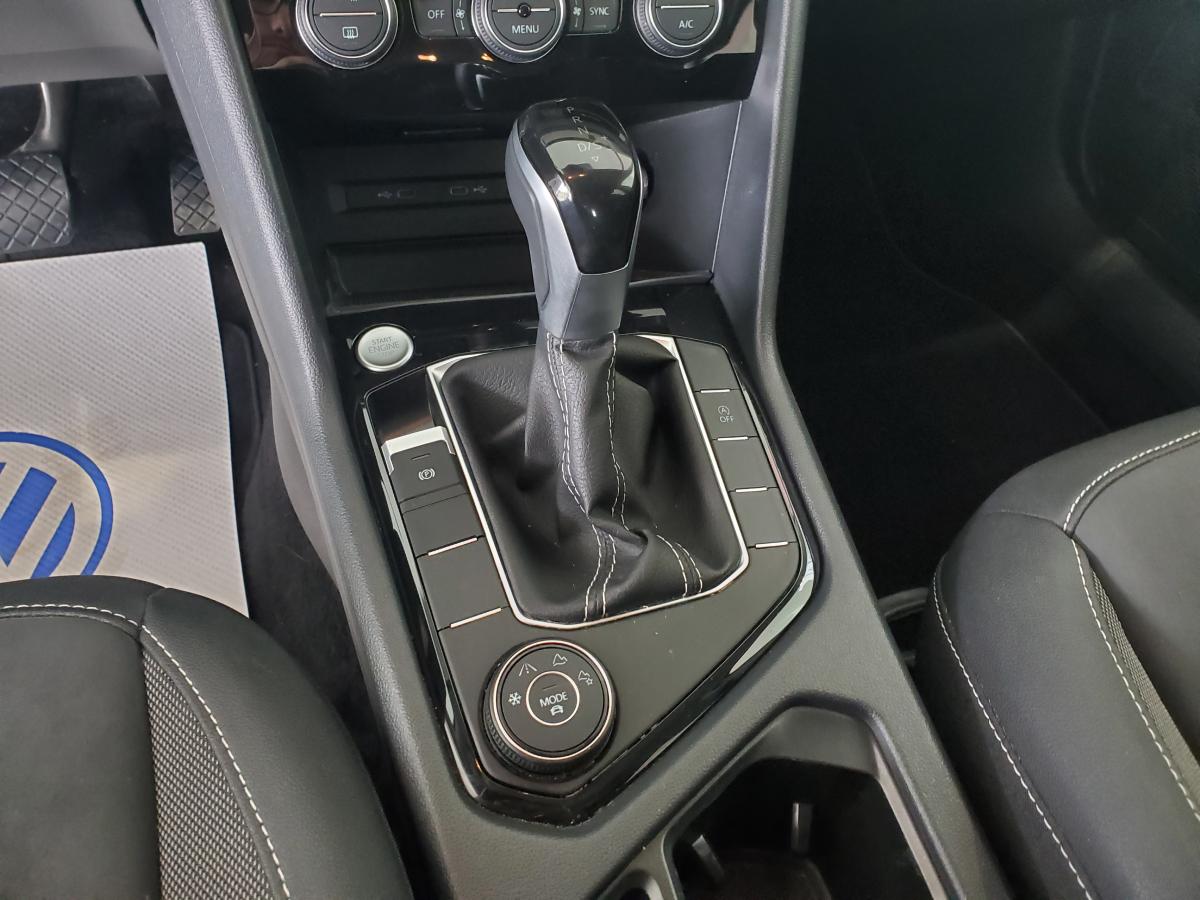 2024 Volkswagen Taos - Image 14