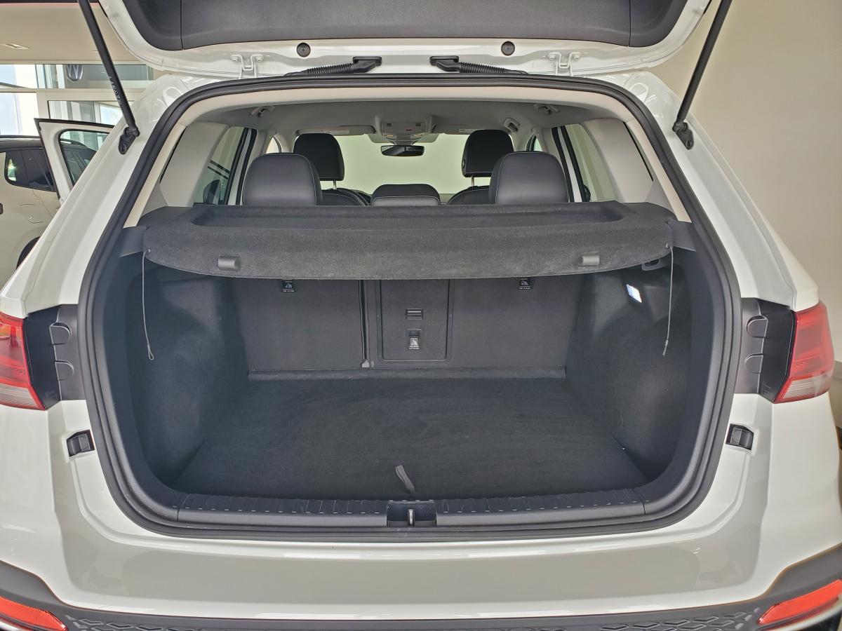 2024 Volkswagen Taos - Image 16