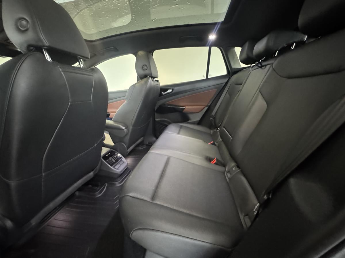 2021 Volkswagen ID.4 - Image 12