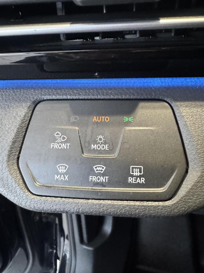 2021 Volkswagen ID.4 - Image 19