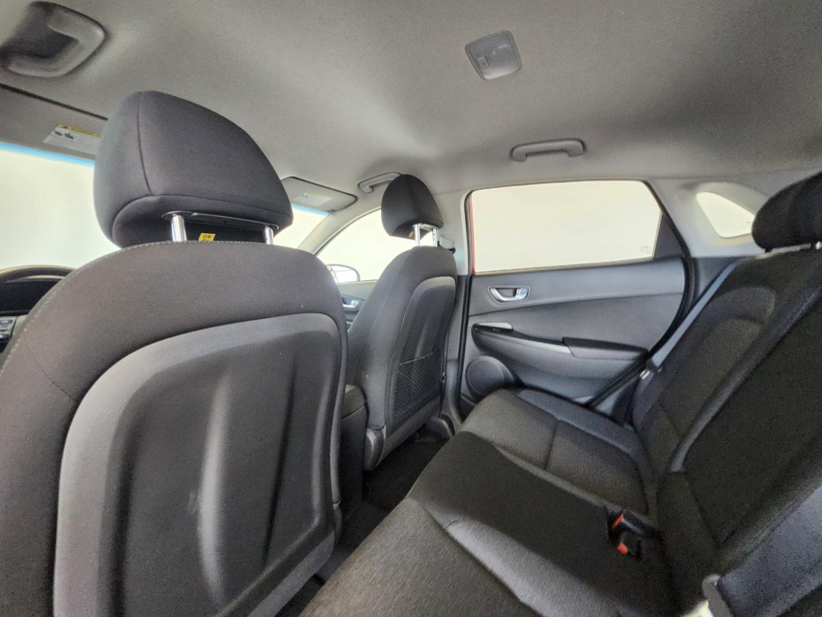 2023 Hyundai Kona - Image 11