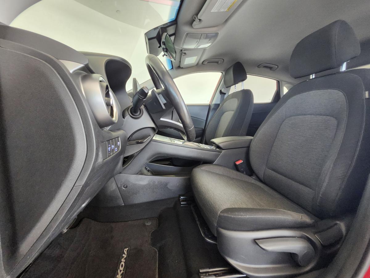 2023 Hyundai Kona - Image 12