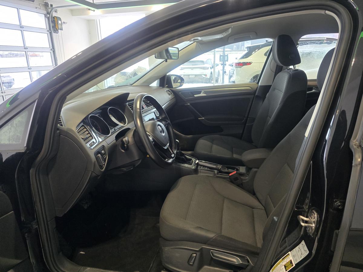 2018 Volkswagen Golf - Image 10