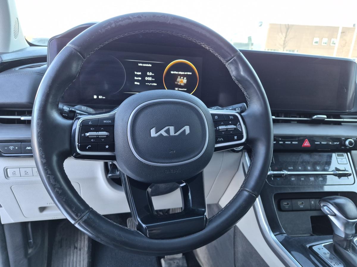 2023 Kia Carnival - Image 16